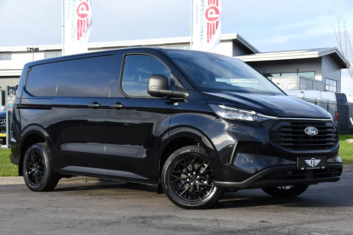 300 2.0 TDCI L1H1 Black Edition Virtual, Cruise, Carplay, Camera, LED, Automaat, 136pk, Stoelverwarming, Multimedia, Uniek!