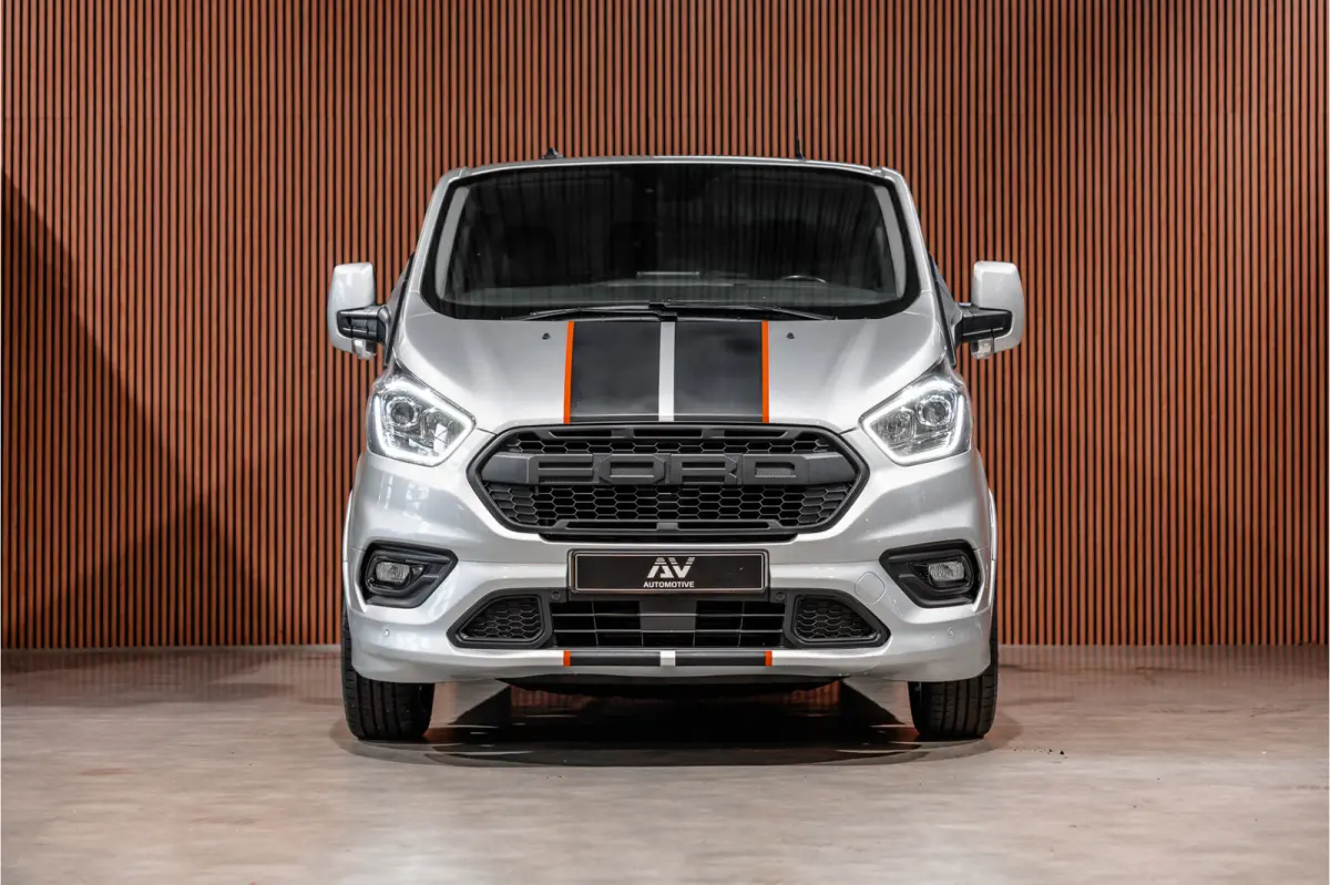 320 2.0 TDCI 185 PK L2H1 Sport | L+R Schuifdeur | CarPlay | Camera | Navigatie | Trekhaak | Stoelverwarming | Cruise control | DAB | Nieuwe APK