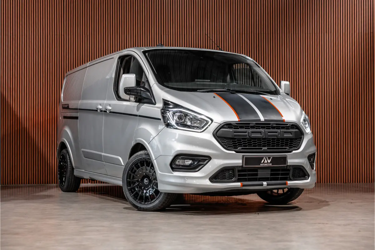 320 2.0 TDCI 185 PK L2H1 Sport | L+R Schuifdeur | CarPlay | Camera | Navigatie | Trekhaak | Stoelverwarming | Cruise control | DAB | Nieuwe APK