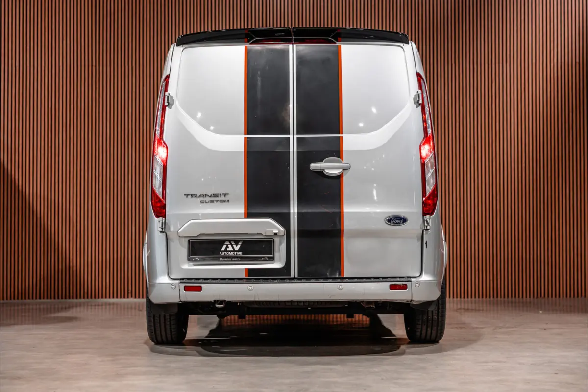 320 2.0 TDCI 185 PK L2H1 Sport | L+R Schuifdeur | CarPlay | Camera | Navigatie | Trekhaak | Stoelverwarming | Cruise control | DAB | Nieuwe APK