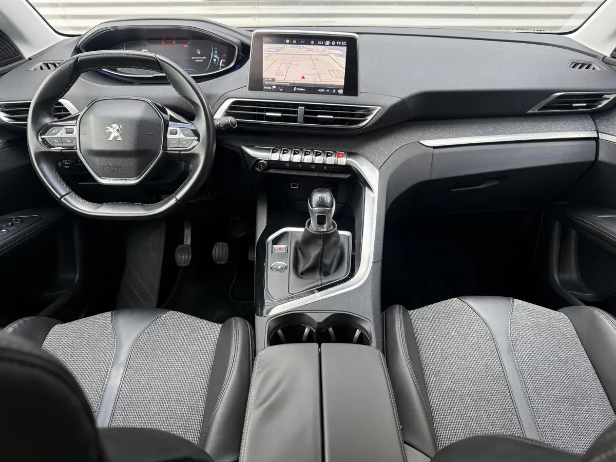 1.2 PureTech Allure Camera|Carplay|Cruise|PDC V+A|Elek achterklep|Elek ramen|D-riem vv in 2024|N.A.P|Nieuwe APK bij aflevering