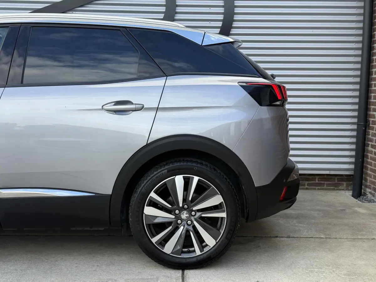 1.2 PureTech Allure Camera|Carplay|Cruise|PDC V+A|Elek achterklep|Elek ramen|D-riem vv in 2024|N.A.P|Nieuwe APK bij aflevering