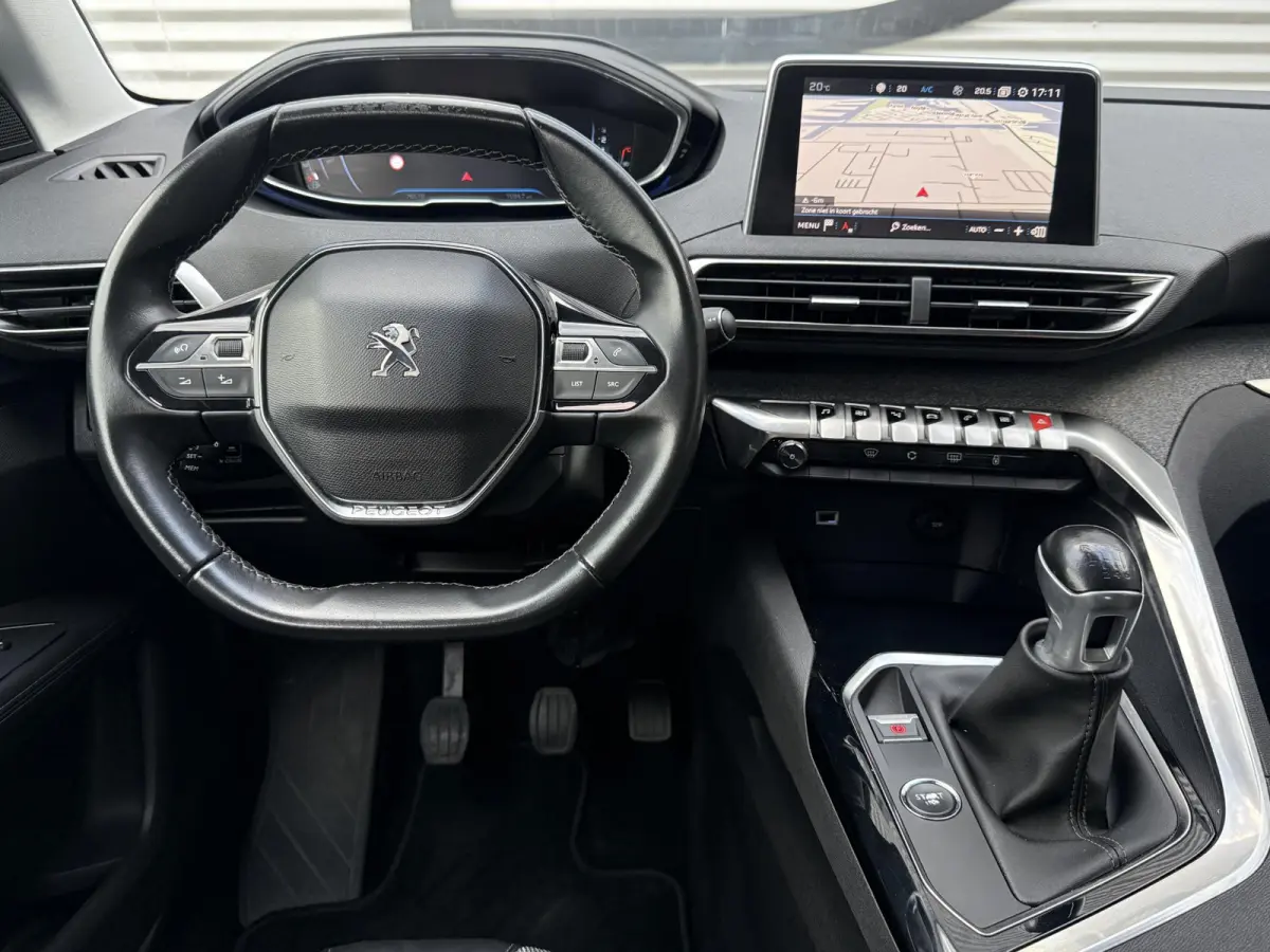 1.2 PureTech Allure Camera|Carplay|Cruise|PDC V+A|Elek achterklep|Elek ramen|D-riem vv in 2024|N.A.P|Nieuwe APK bij aflevering