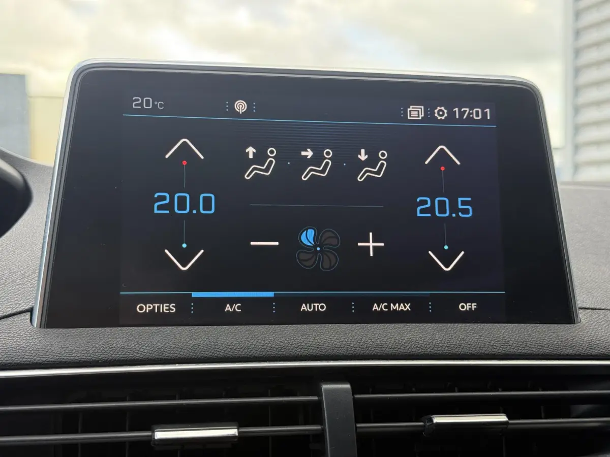 1.2 PureTech Allure Camera|Carplay|Cruise|PDC V+A|Elek achterklep|Elek ramen|D-riem vv in 2024|N.A.P|Nieuwe APK bij aflevering