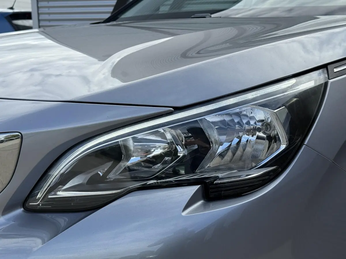 1.2 PureTech Allure Camera|Carplay|Cruise|PDC V+A|Elek achterklep|Elek ramen|D-riem vv in 2024|N.A.P|Nieuwe APK bij aflevering
