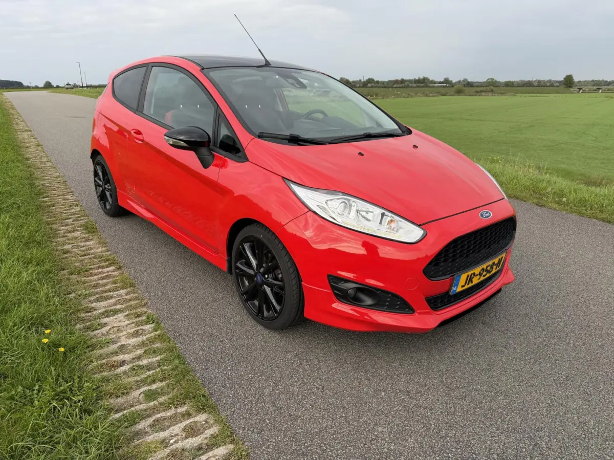 1.0 EcoBoost Red Edition 140pk 114382km nieuwe distributie
