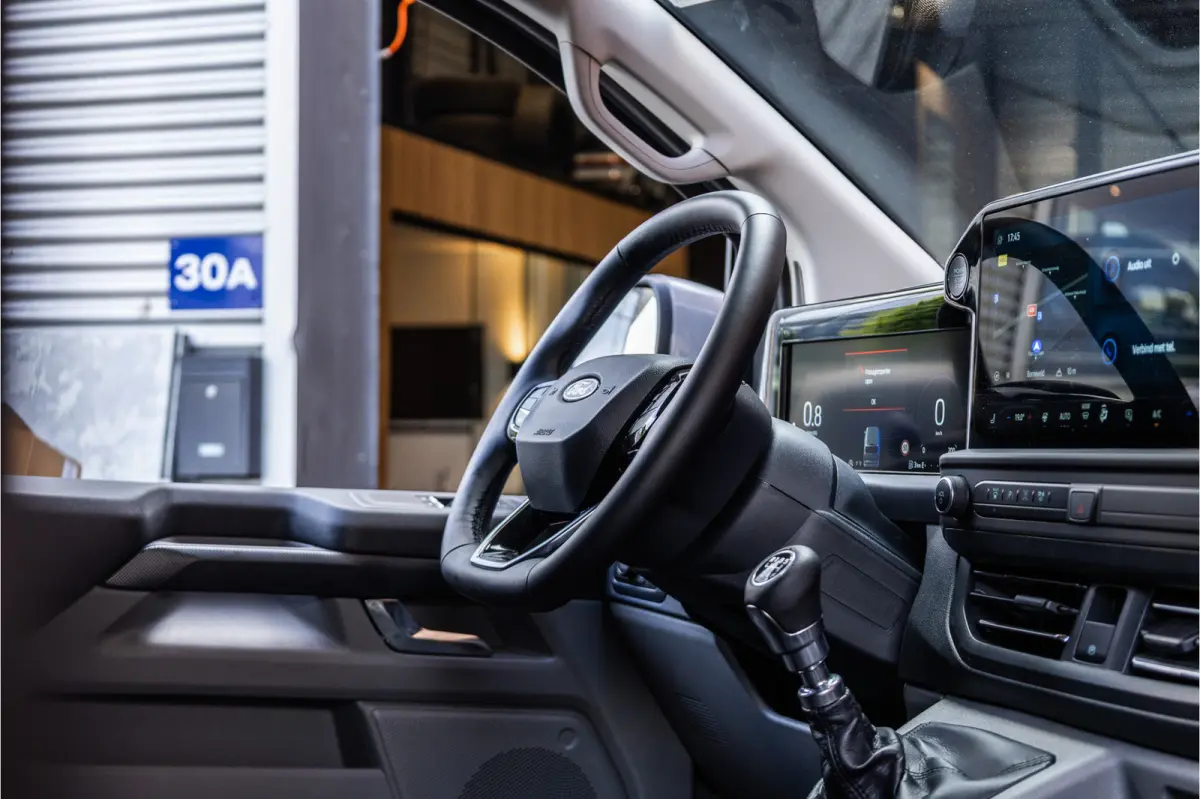 320 2.0 TDCI 150 PK L2H1 Limited | 6-zitter | ACC | Blind Spot | Navigatie | CarPlay | Camera | Trekhaak | Stoel- en stuurwielverwarming | DAB | BPM Vrij | Luxe dubbel cabine