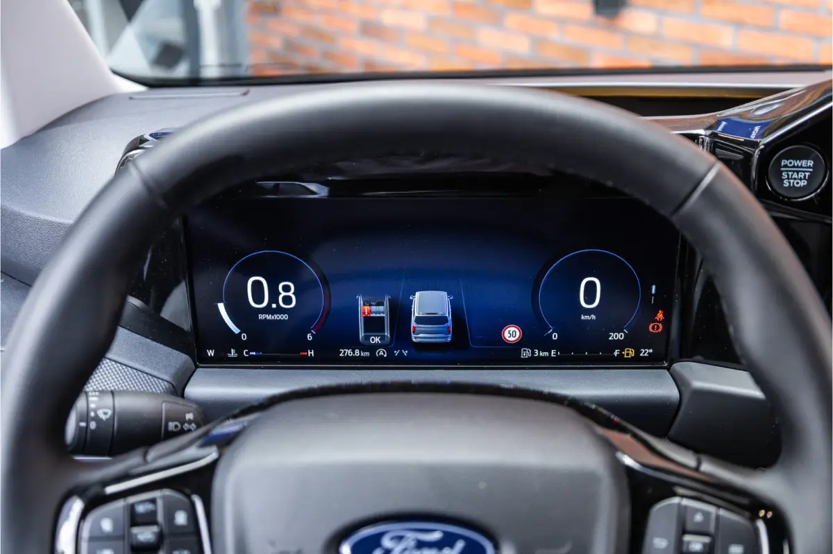 320 2.0 TDCI 150 PK L2H1 Limited | 6-zitter | ACC | Blind Spot | Navigatie | CarPlay | Camera | Trekhaak | Stoel- en stuurwielverwarming | DAB | BPM Vrij | Luxe dubbel cabine