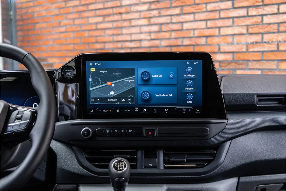 320 2.0 TDCI 150 PK L2H1 Limited | 6-zitter | ACC | Blind Spot | Navigatie | CarPlay | Camera | Trekhaak | Stoel- en stuurwielverwarming | DAB | BPM Vrij | Luxe dubbel cabine