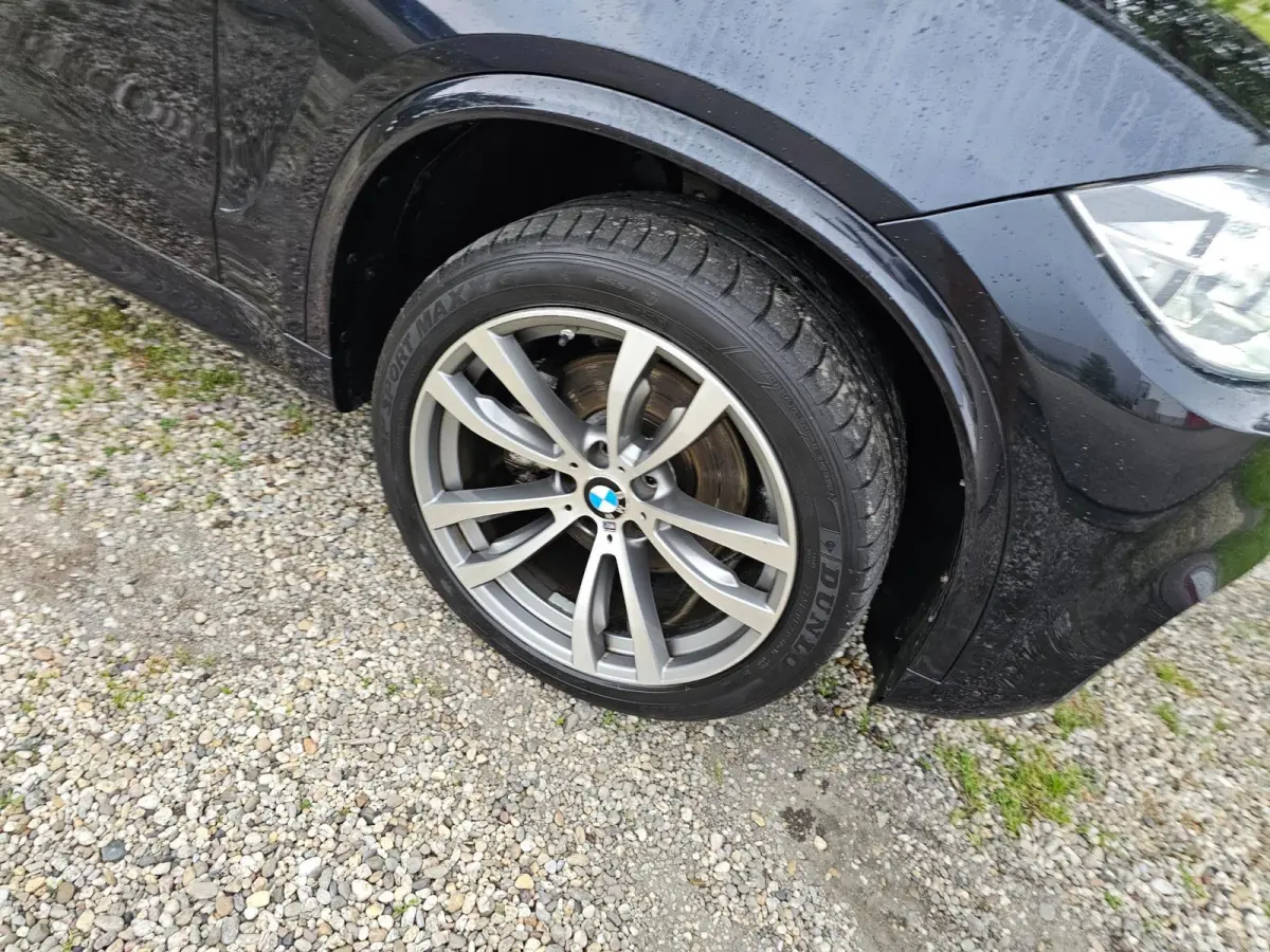 XDrive40e High Executive M-sport dealer onderhouden
