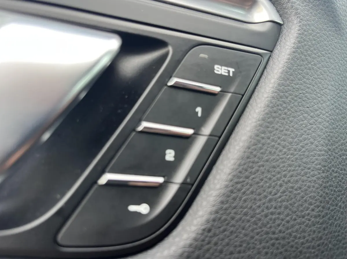 FACELIFT DEALER OH PANO+CARPLAY+21INCH+MEMORY