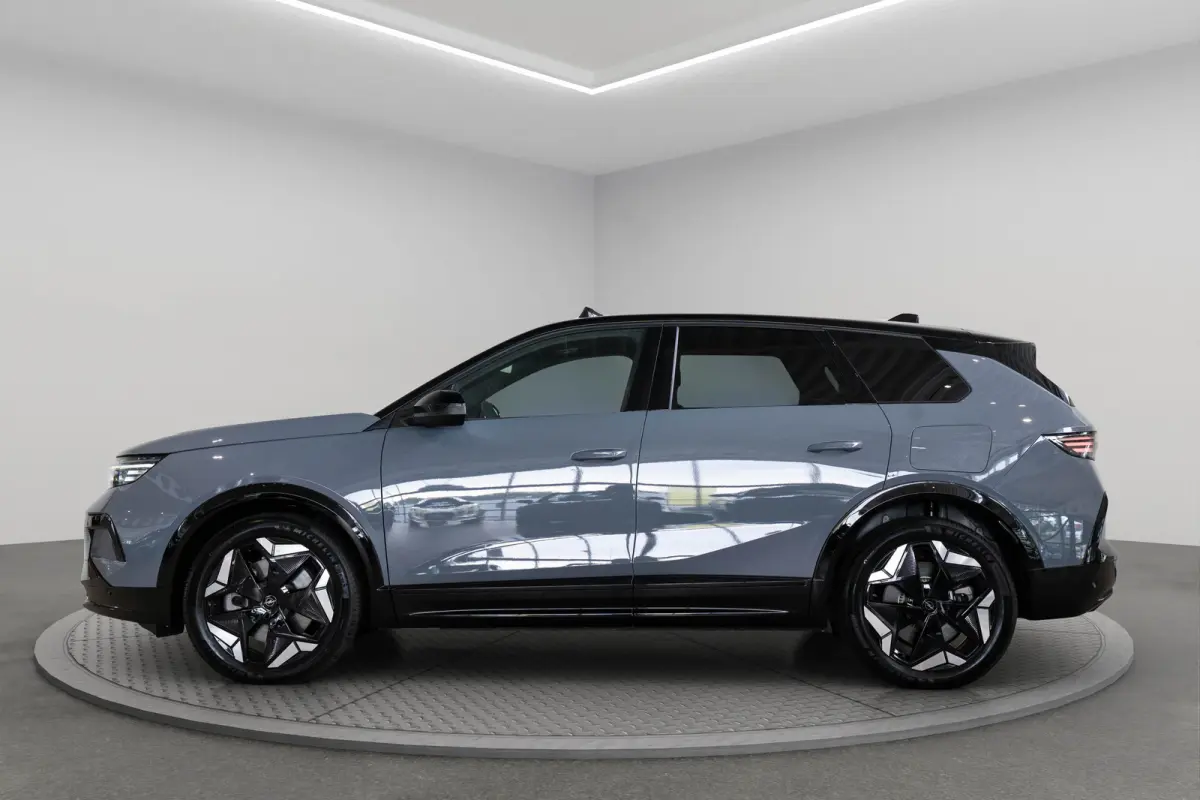 Ultimate AWD 73 kWh | Tot 8 Jaar Garantie | Lederen Bekleding | Panoramadak | Head-up | 20 Inch Lichtmetaal | Stoelvewarming en ventilatie | Stoel massage |