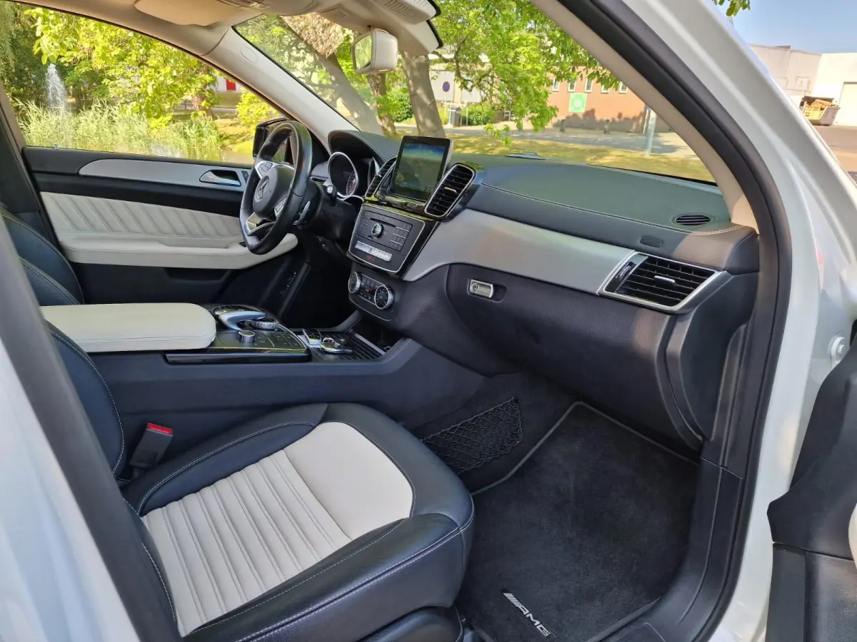 350 D 4MATIC AMG (grijs kenteken)
