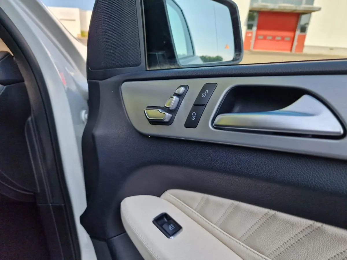 350 D 4MATIC AMG (grijs kenteken)