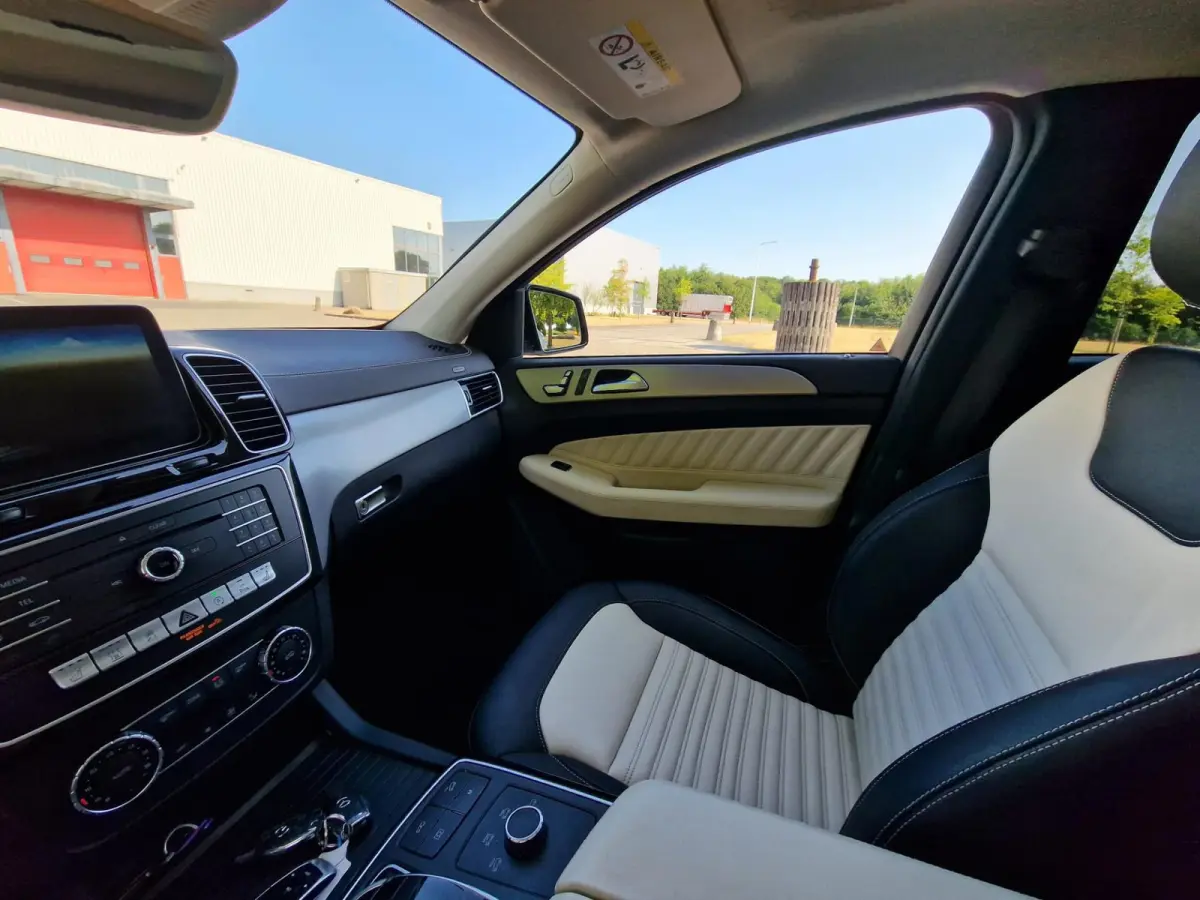 350 D 4MATIC AMG (grijs kenteken)