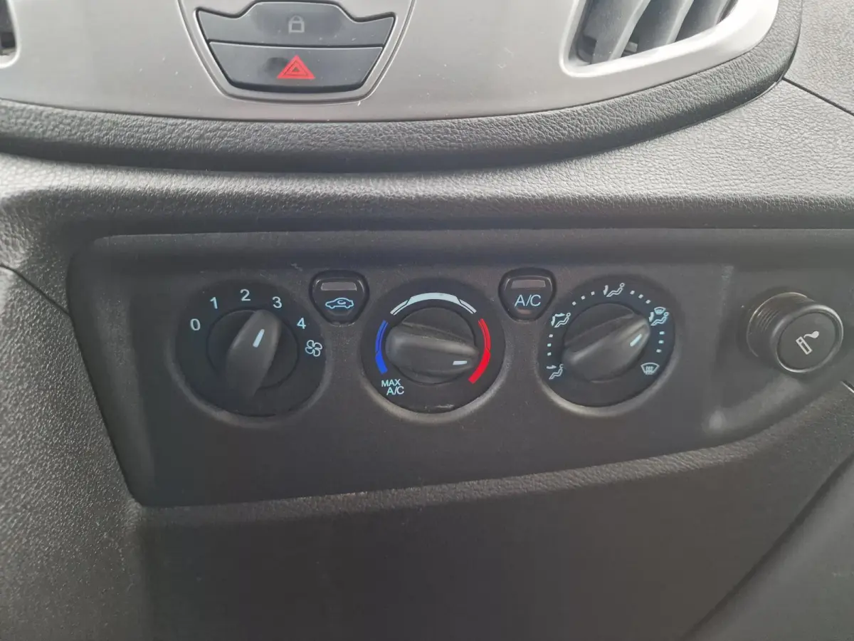 310 2.0 TDCI L3H3 AIRCO/cruise