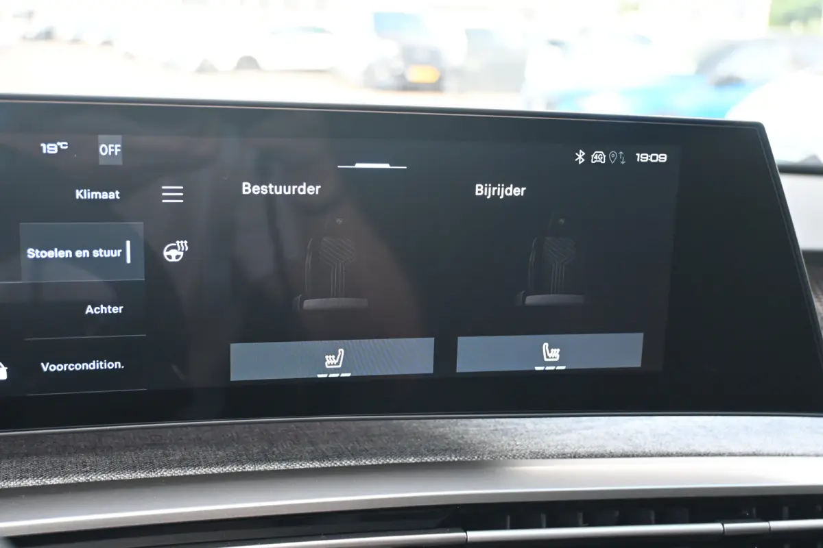 GT | Adaptieve cruise control met Stop&Go functie | LED 3D-achterlichten | Pack Safety Plus