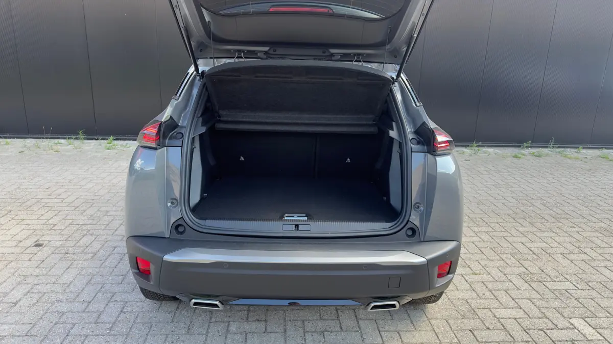 GT | Active Safety Brake met camera en radar (automatisch noodremsysteem) met Distance Alert (waarschuwing dreigende aanrijding) | Advanced Active Safety Brake met camera en radar | Climate 