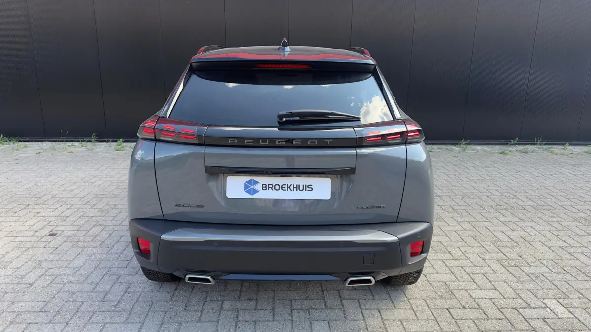 GT | Active Safety Brake met camera en radar (automatisch noodremsysteem) met Distance Alert (waarschuwing dreigende aanrijding) | Advanced Active Safety Brake met camera en radar | Climate 
