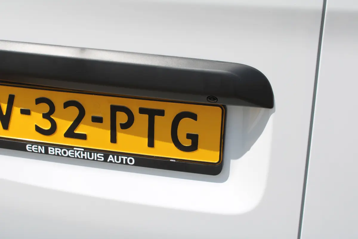 Standaard - Electric | Elektrisch bedienbare en verwarmde buitenspiegels | Exterieurpakket | Multi-mode toggle (ECO, NORMAL, POWER)