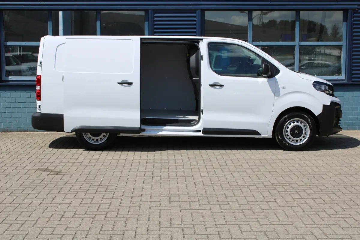 Standaard - Electric | Elektrisch bedienbare en verwarmde buitenspiegels | Exterieurpakket | Multi-mode toggle (ECO, NORMAL, POWER)