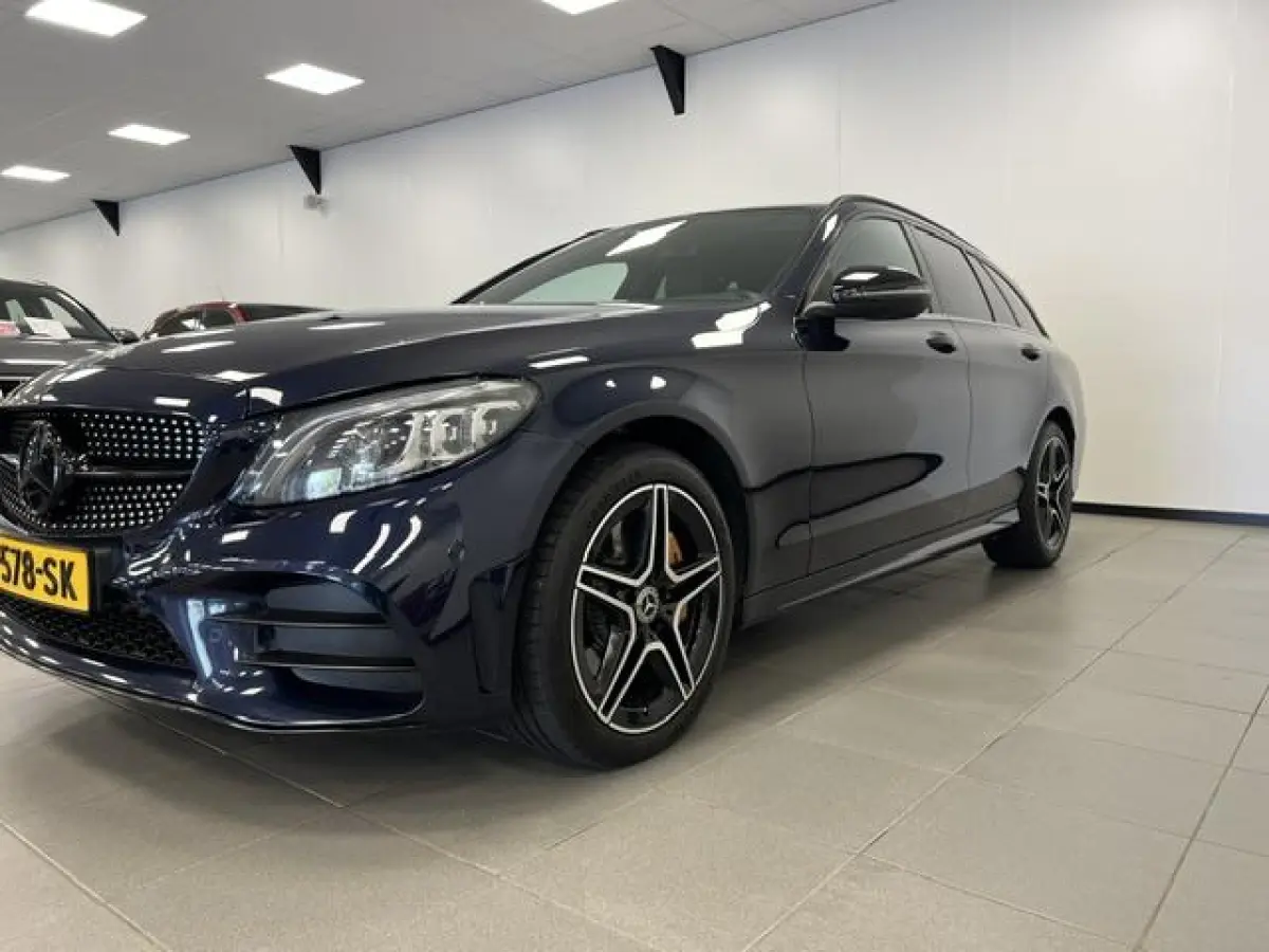 300 e Business Solution Luxury AMG-LINE / PLUG-IN HYBRIDE / 320PK /