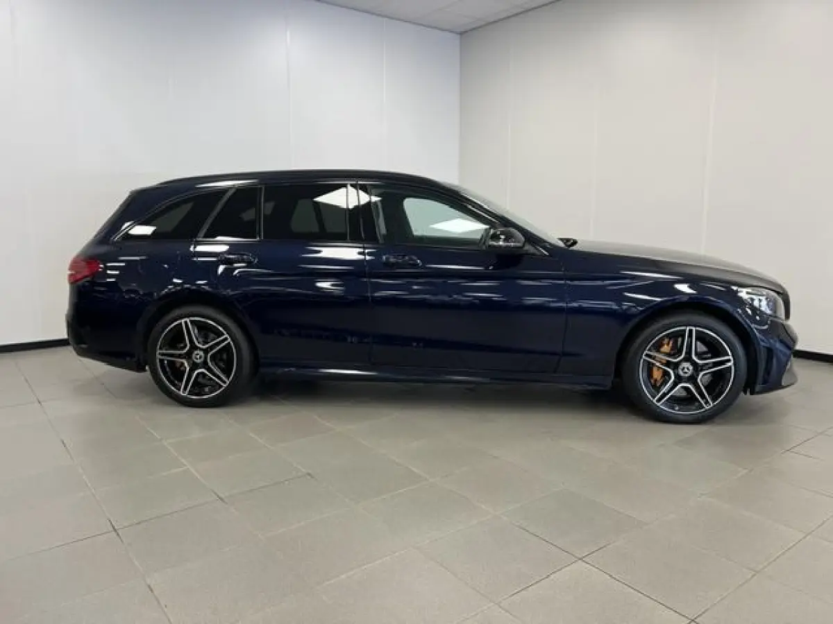 300 e Business Solution Luxury AMG-LINE / PLUG-IN HYBRIDE / 320PK /