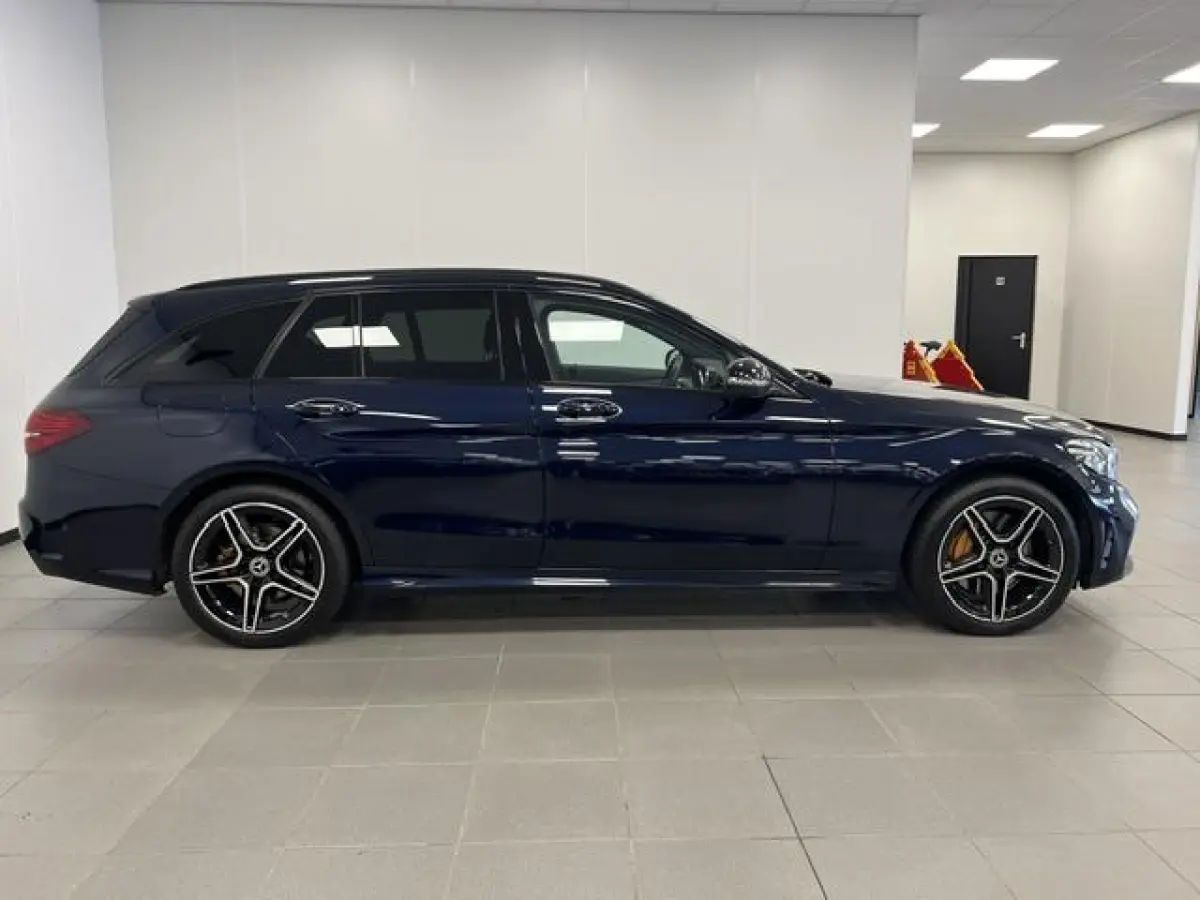 300 e Business Solution Luxury AMG-LINE / PLUG-IN HYBRIDE / 320PK / PANODAK /