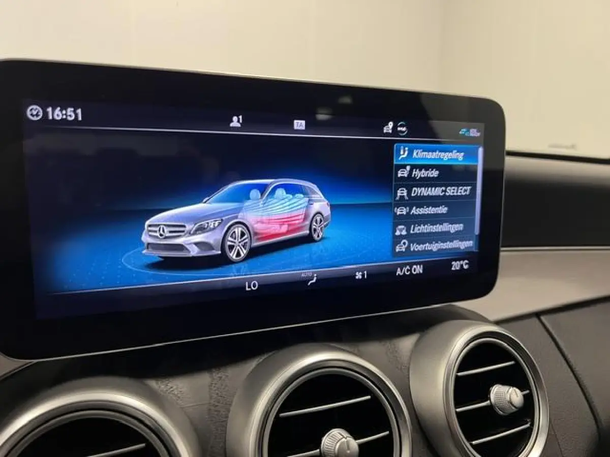 300 e Business Solution Luxury AMG-LINE / PLUG-IN HYBRIDE / 320PK /