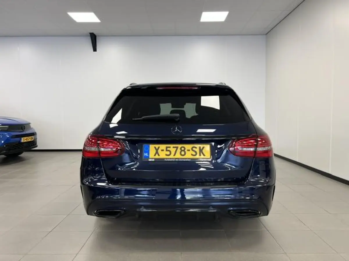 300 e Business Solution Luxury AMG-LINE / PLUG-IN HYBRIDE / 320PK /