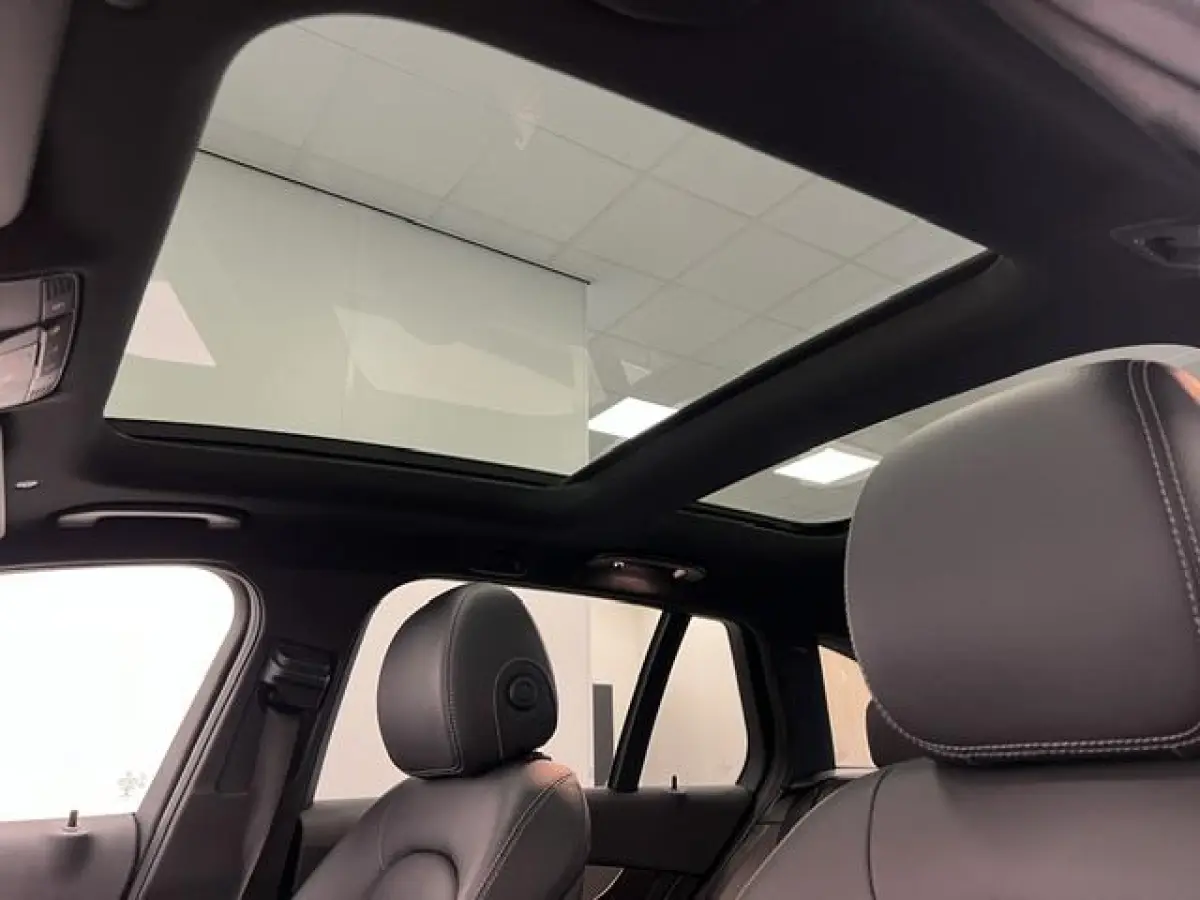 300 e Business Solution Luxury AMG-LINE / PLUG-IN HYBRIDE / 320PK /