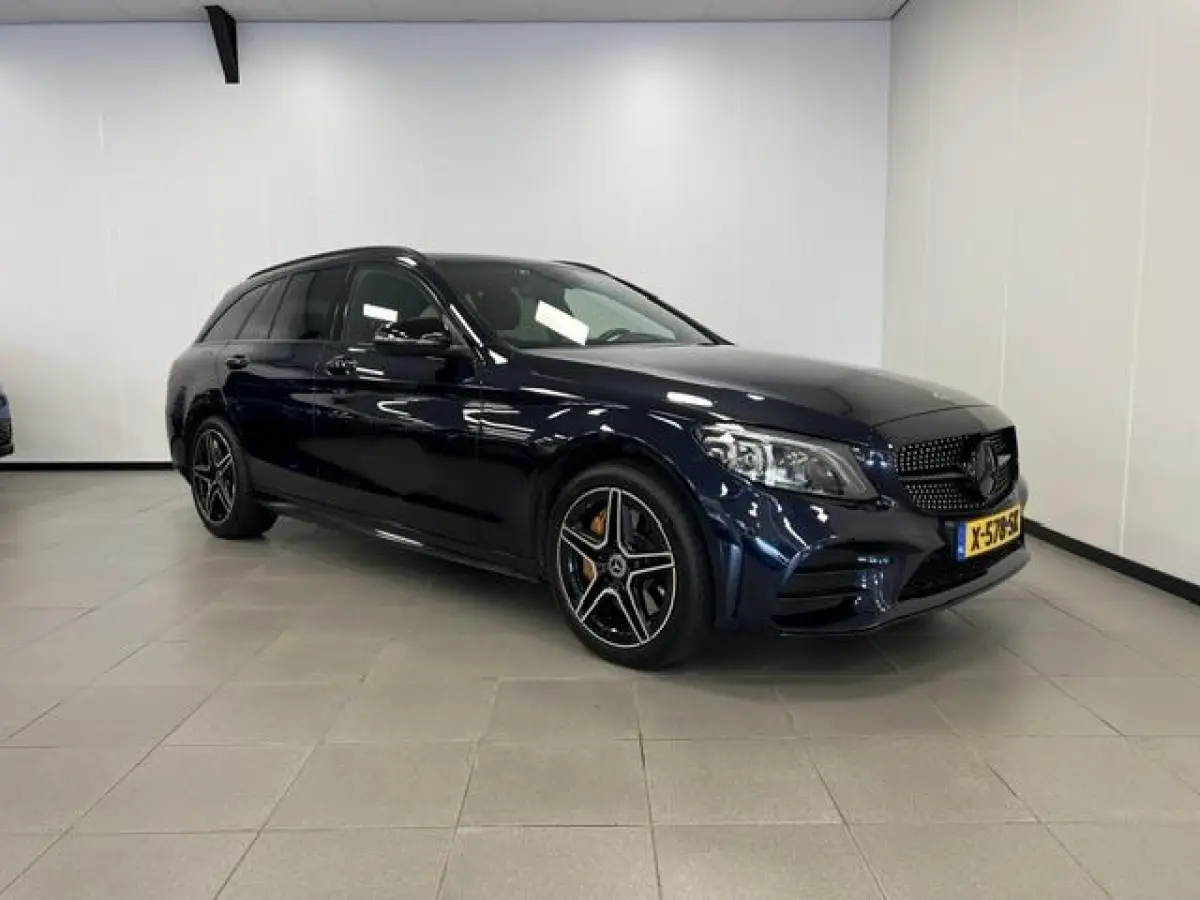 300 e Business Solution Luxury AMG-LINE / PLUG-IN HYBRIDE / 320PK /