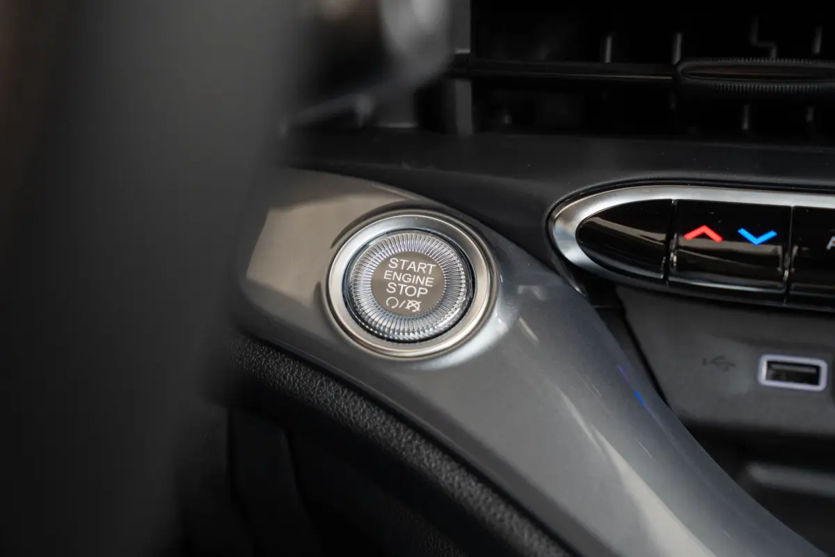 42 kWh | Camera | Parkeersensoren Voor & Achter | Navigatie | Apple Carplay & Android Auto | Keyless |