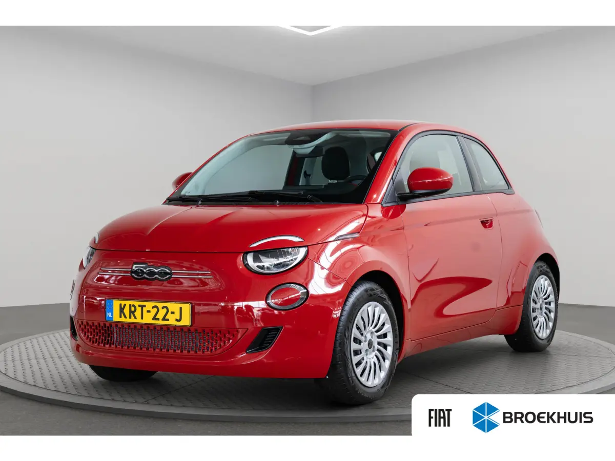 42 kWh | Camera | Parkeersensoren Voor & Achter | Navigatie | Apple Carplay & Android Auto | Keyless |