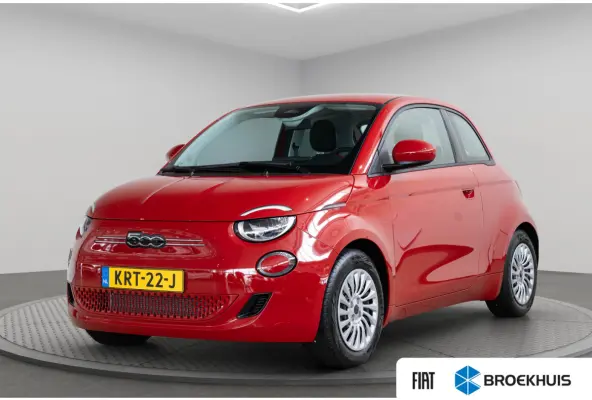 42 kWh | Camera | Parkeersensoren Voor & Achter | Navigatie | Apple Carplay & Android Auto | Keyless |