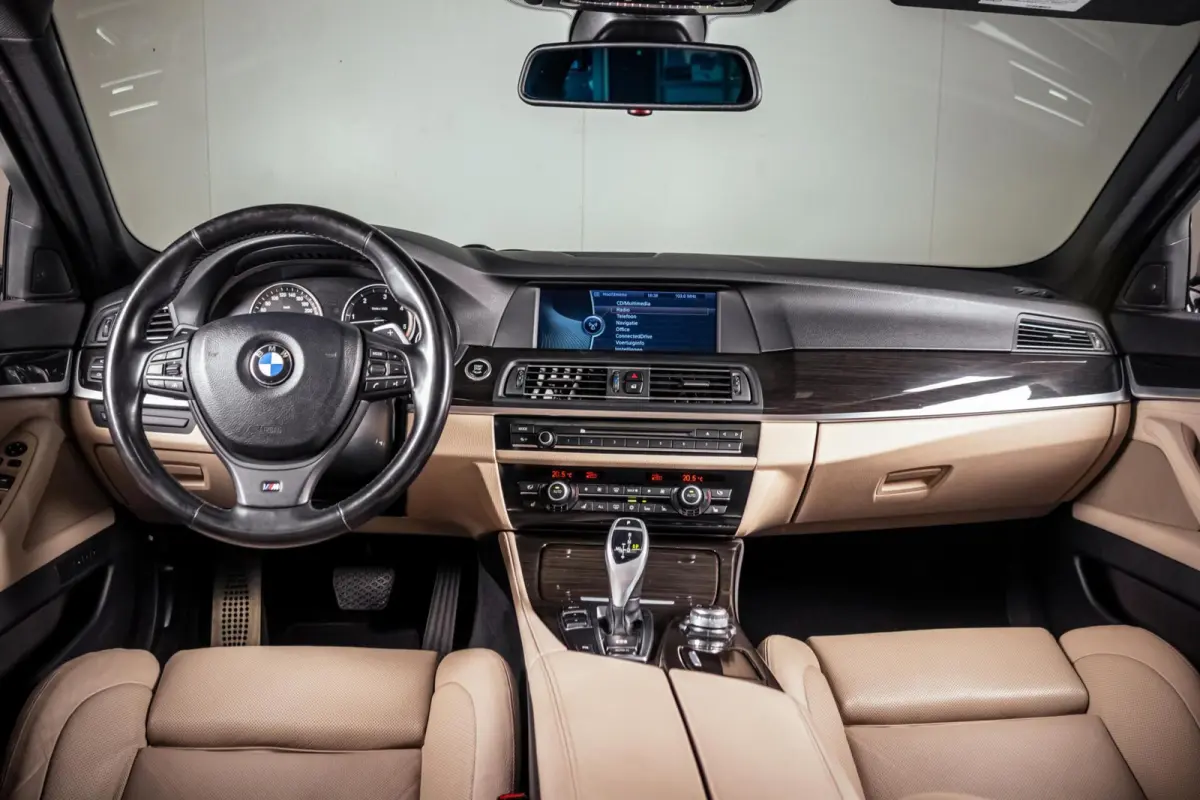 535d M-Sport|4WS|Pano|Softclose|ACC|HUD|Ventilatie|Youngtimer