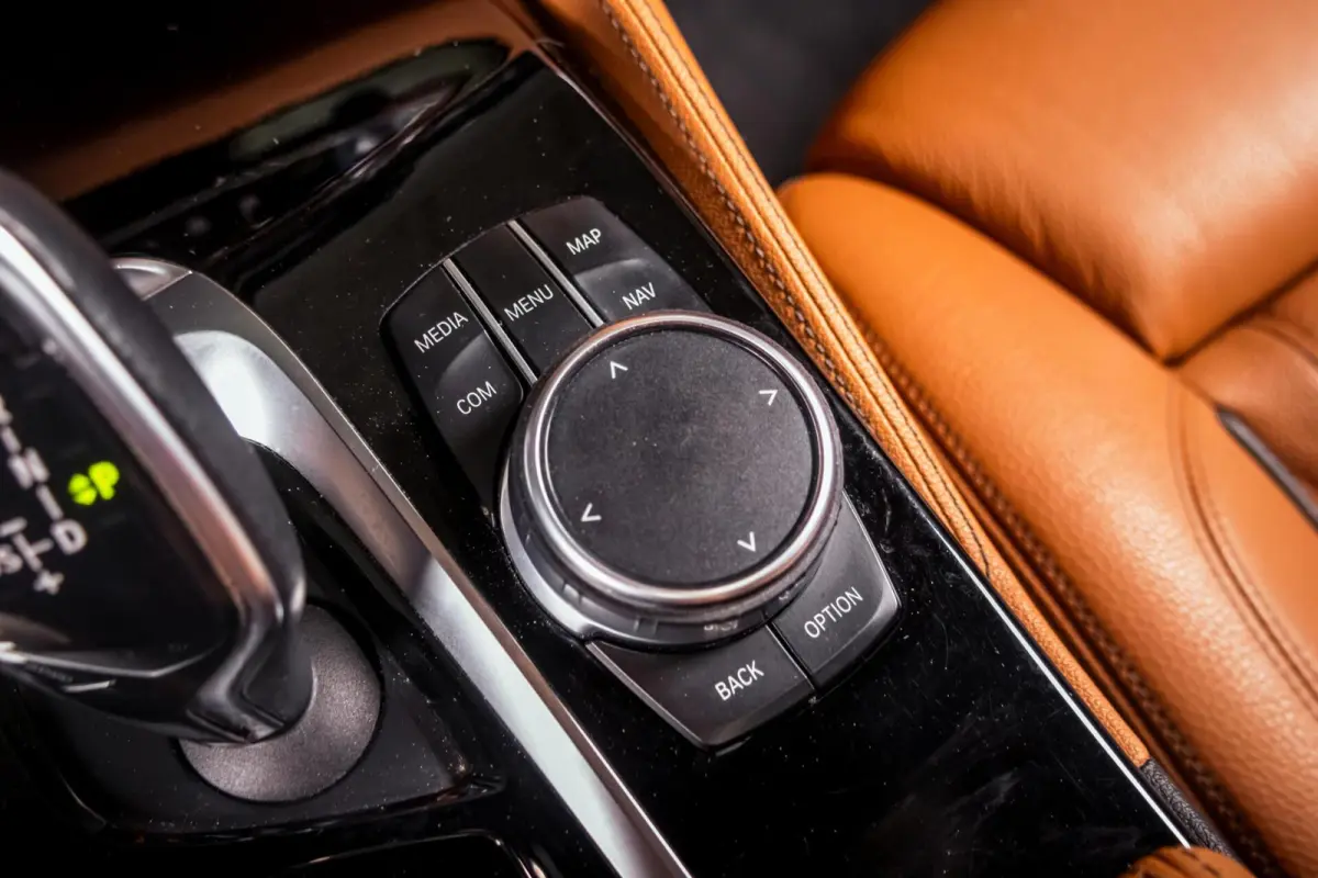 530i xDrive Luxury Line|Pano|4WS|Softclose|H&K|Keyless