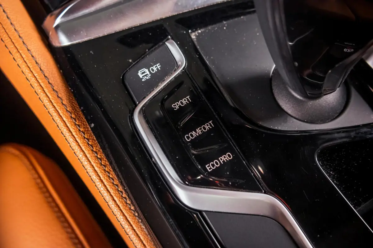 530i xDrive Luxury Line|Pano|4WS|Softclose|H&K|Keyless