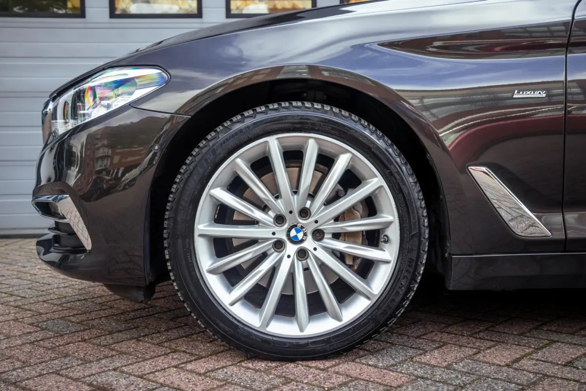 530i xDrive Luxury Line|Pano|4WS|Softclose|H&K|Keyless