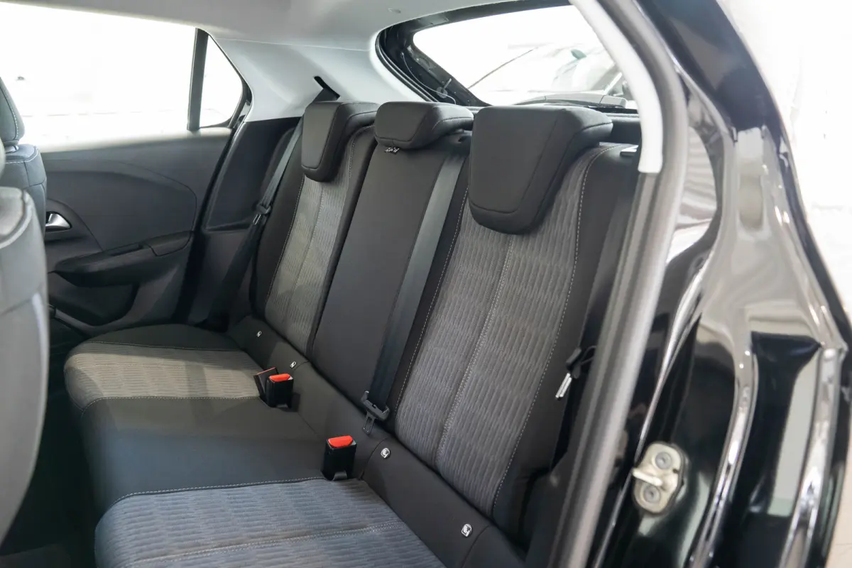 1.2 Edition | Apple Carplay & Android Auto | Lichtmetalen velgen | Cruise Controle | Elektrische Ramen | Bluetooth |