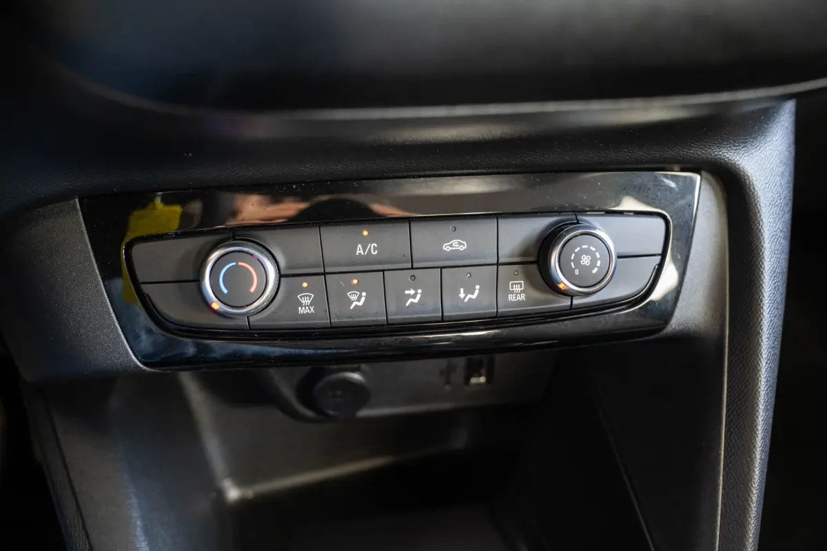 1.2 Edition | Apple Carplay & Android Auto | Lichtmetalen velgen | Cruise Controle | Elektrische Ramen | Bluetooth |