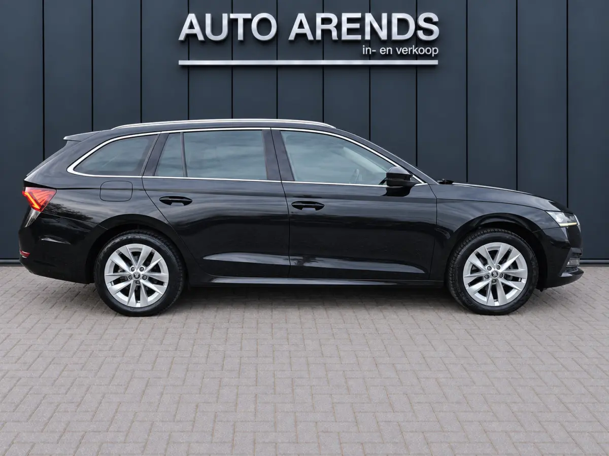 1.5 e-TSI Business Edition Plus Automaat/Virtuel/Led/Adapt.Cruise/Trekhaak/Camera/AppleCarplay/Stoelverwarming