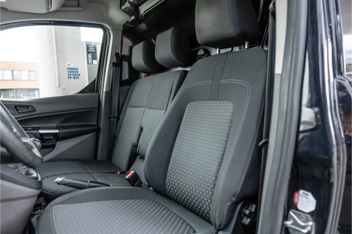 1.5 EcoBlue L2 | Raptor edition | CarPlay | Camera | Navigatie | 3-zitter | Inrichting | DAB | Nieuwe APK