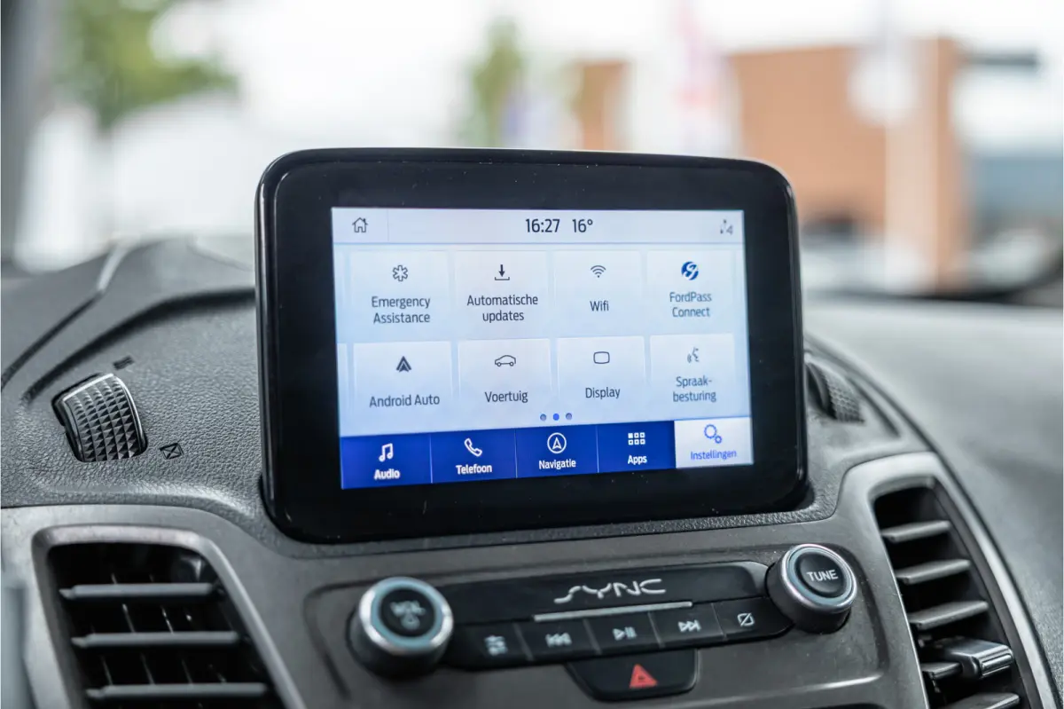 1.5 EcoBlue L2 | Raptor edition | CarPlay | Camera | Navigatie | 3-zitter | Inrichting | DAB | Nieuwe APK
