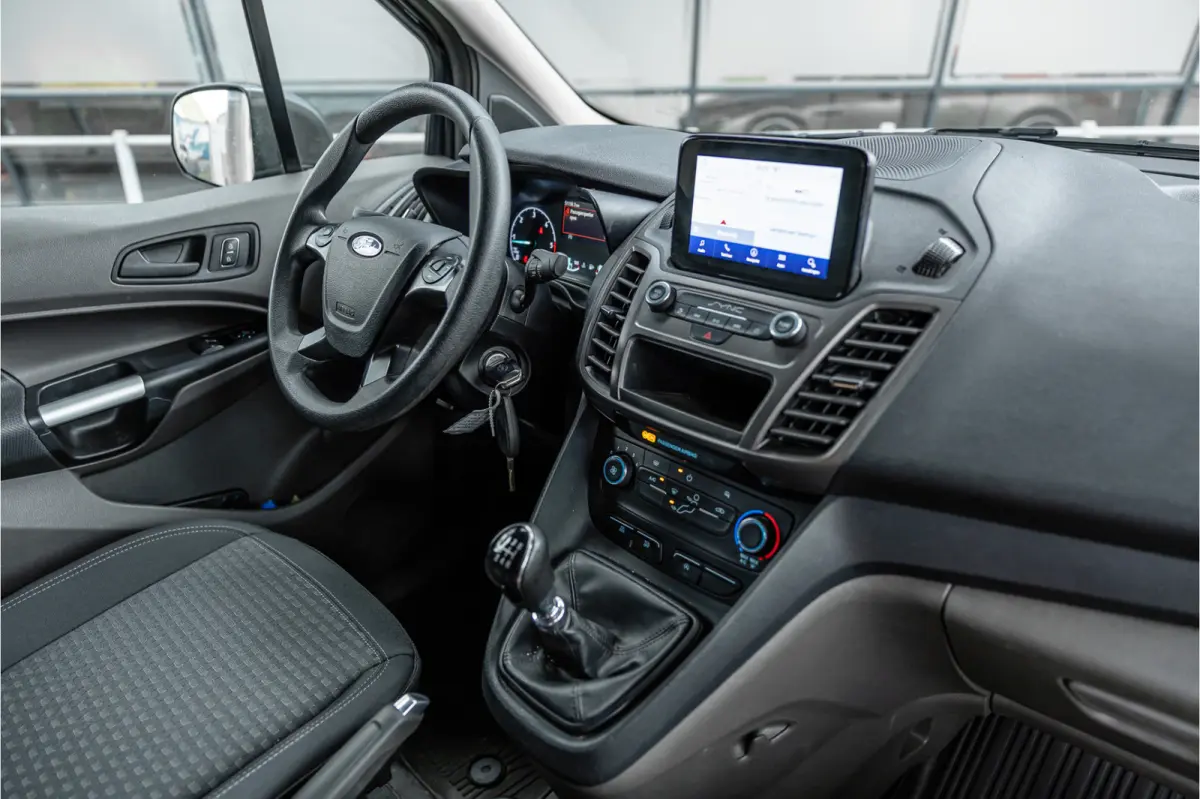 1.5 EcoBlue L2 | Raptor edition | CarPlay | Camera | Navigatie | 3-zitter | Inrichting | DAB | Nieuwe APK