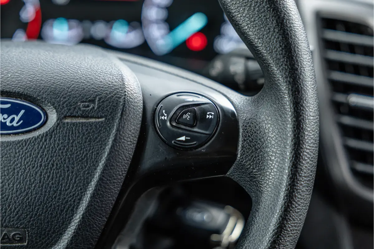 1.5 EcoBlue L2 | Raptor edition | CarPlay | Camera | Navigatie | 3-zitter | Inrichting | DAB | Nieuwe APK