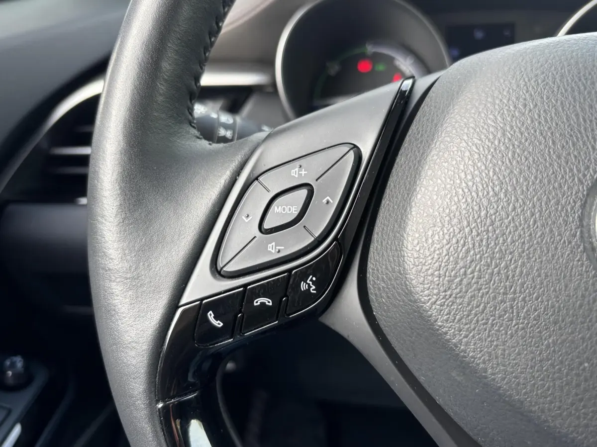 2.0 Hybrid Launch Edition | Leder | Elektr. stoel | JBL | Stoel+stuurverwarming