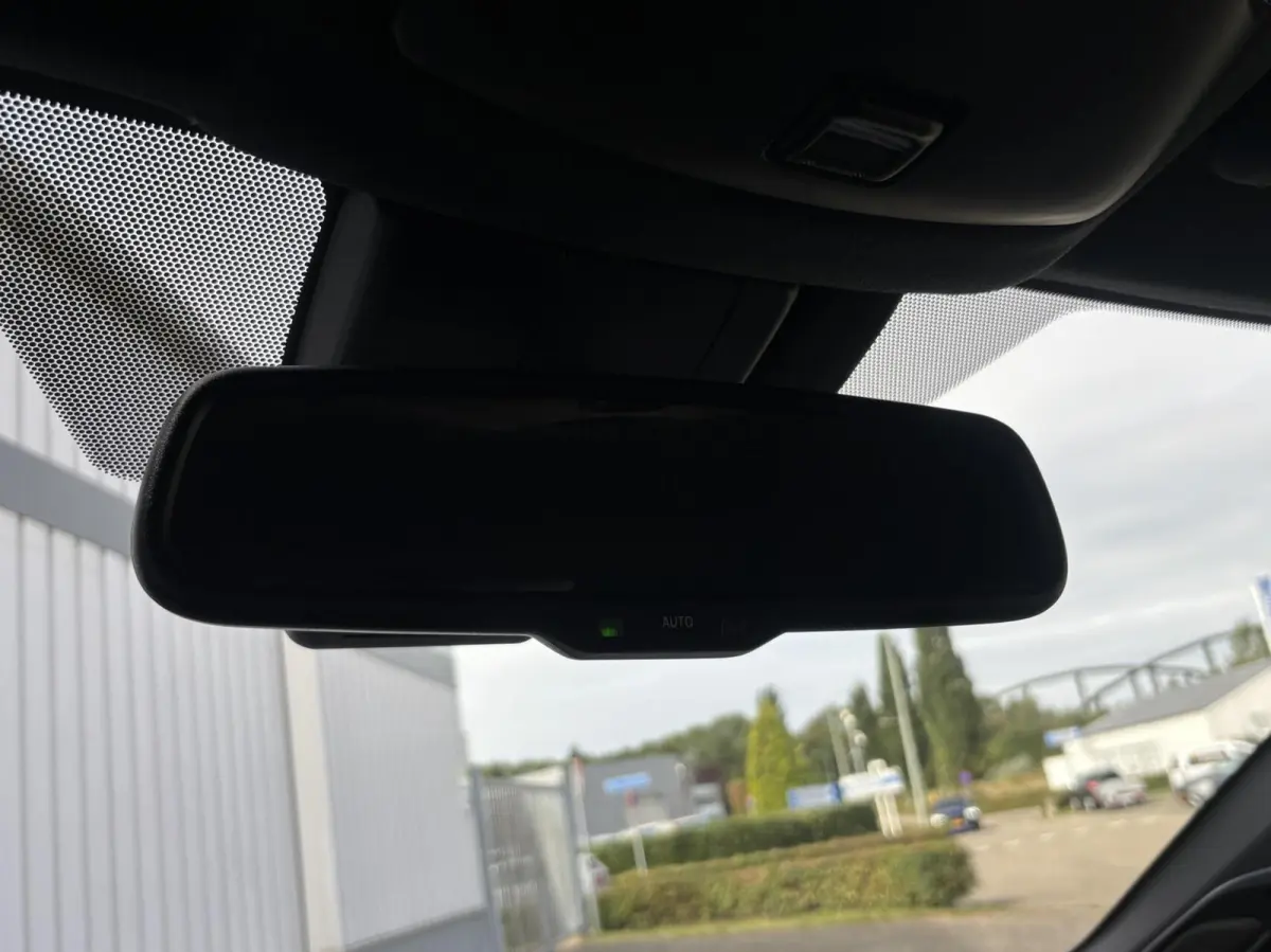 2.0 Hybrid Launch Edition | Leder | Elektr. stoel | JBL | Stoel+stuurverwarming