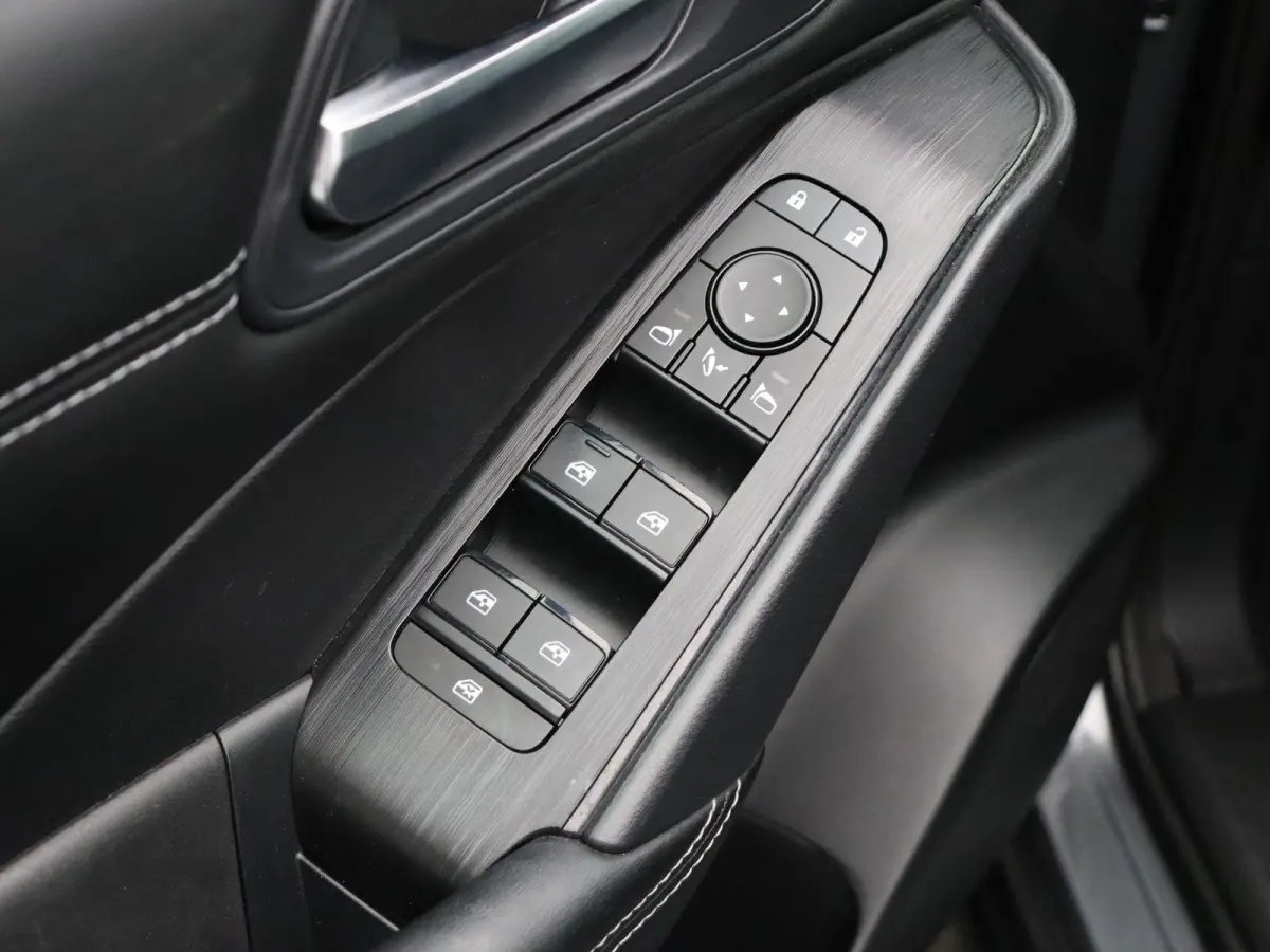 1.5 e-Power N-Connecta | Cruise Control | Apple Carplay & Android Auto | Rondomzicht Camera |