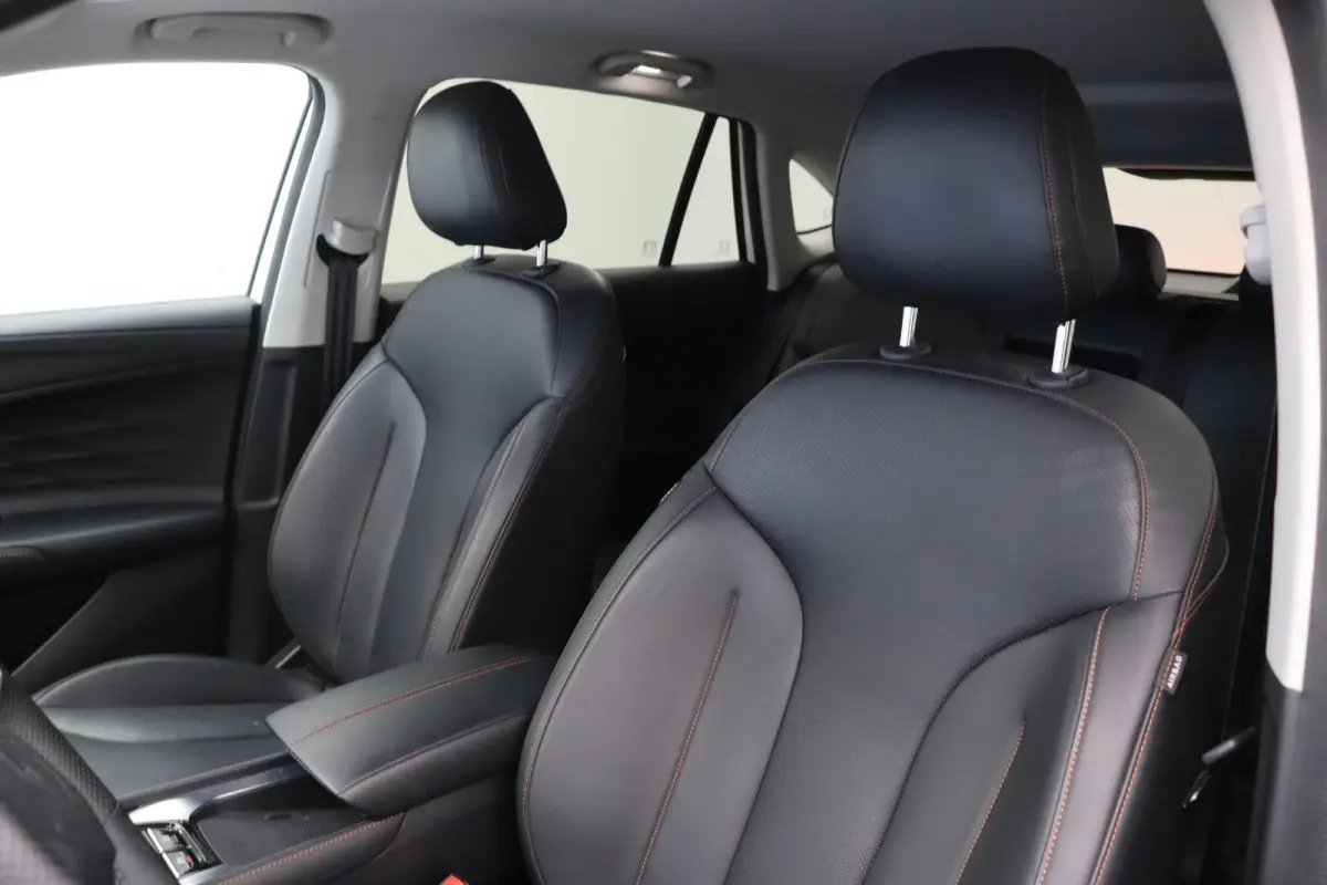 1.5 Luxury | Elektrische Verstelbare Stoelen | Stoelverwarming | Apple Carplay & Android Auto |